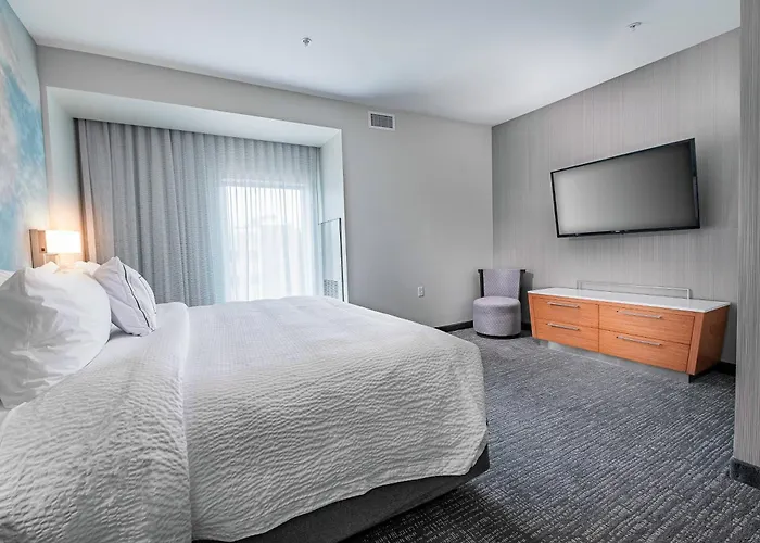 Courtyard By Marriott Toledo West