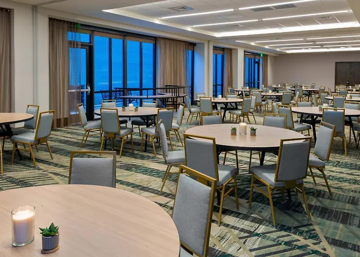 Courtyard By Marriott Atlanta Midtown