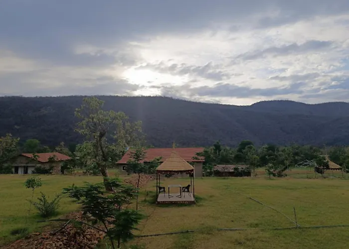 Chokhiwadi Forest Retreat