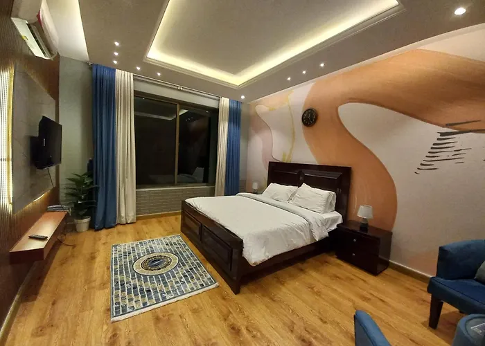 Royal Lodge By Hotel Demanchi