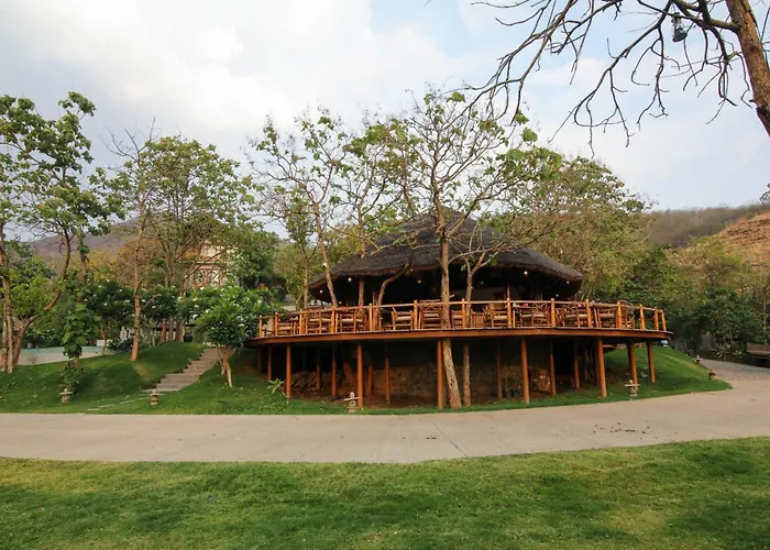 Toyam By Orchid Hotels