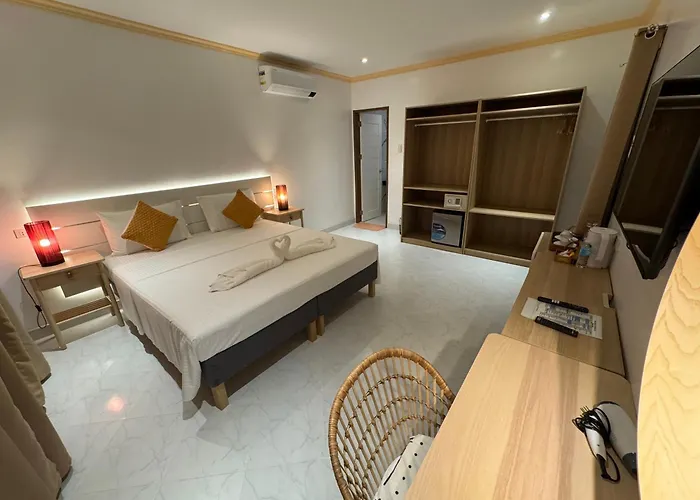 Alona Vida Beach Resort