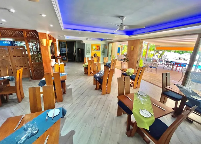Crown Beach Hotel Seychelles