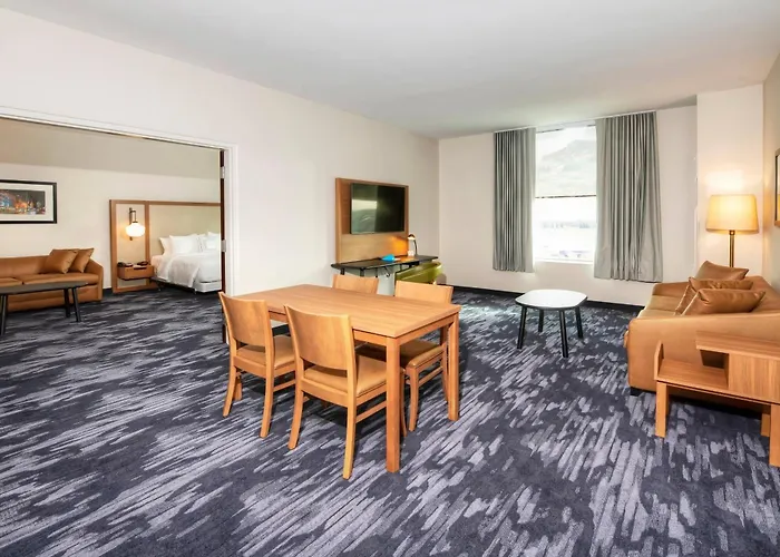 Fairfield Inn & Suites By Marriott Ottawa Airport