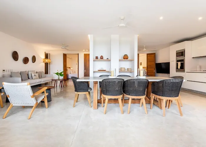 El Careyes Club & Residences