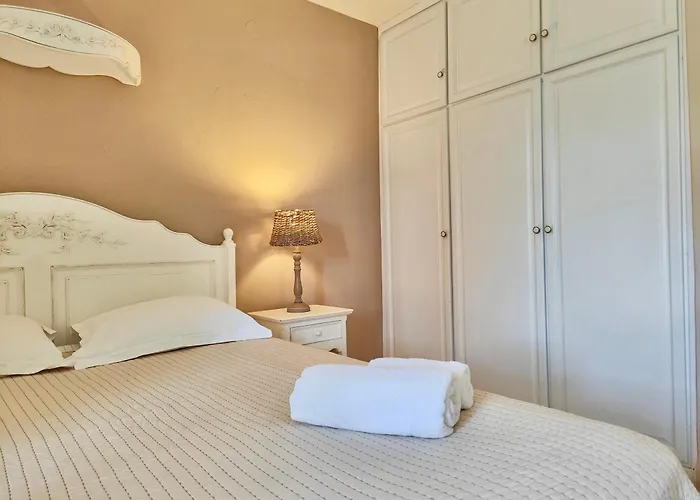 Porto Koundouros Beach And Villas