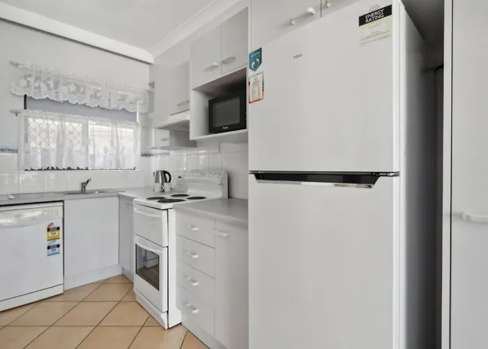 Ocean Parade 6 - Affordable, Pool, Spa, Beach, Bbq