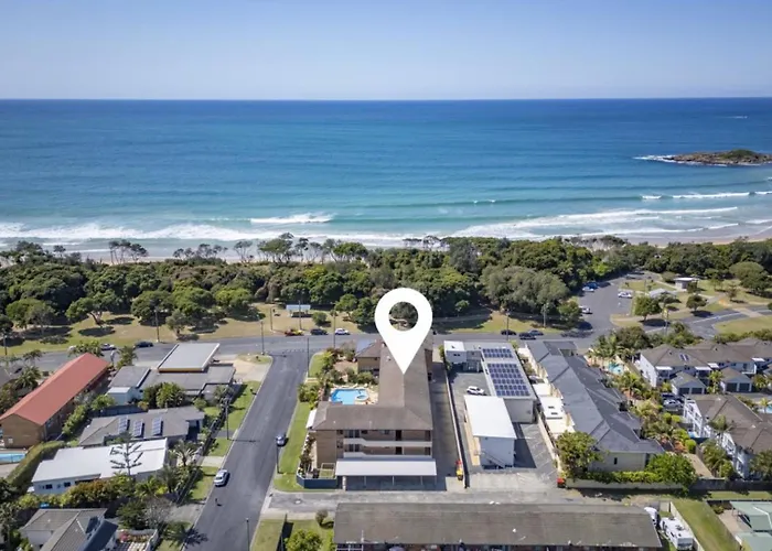 Ocean Parade 4 - Affordable, Pool, Spa, Cafes, Sleeps 4