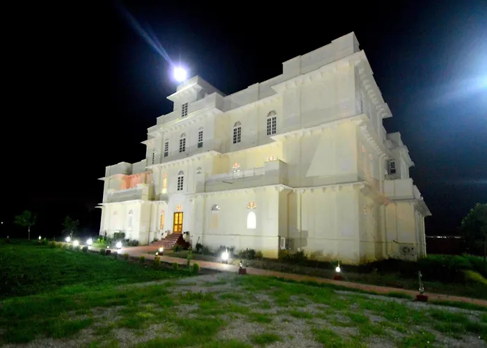 Aaram Baagh Agra By Pachar Group