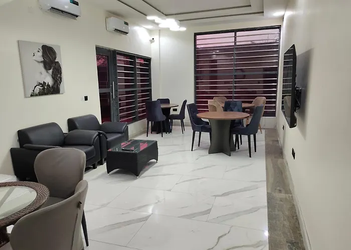 Passready Hotel And Suites Nnewi
