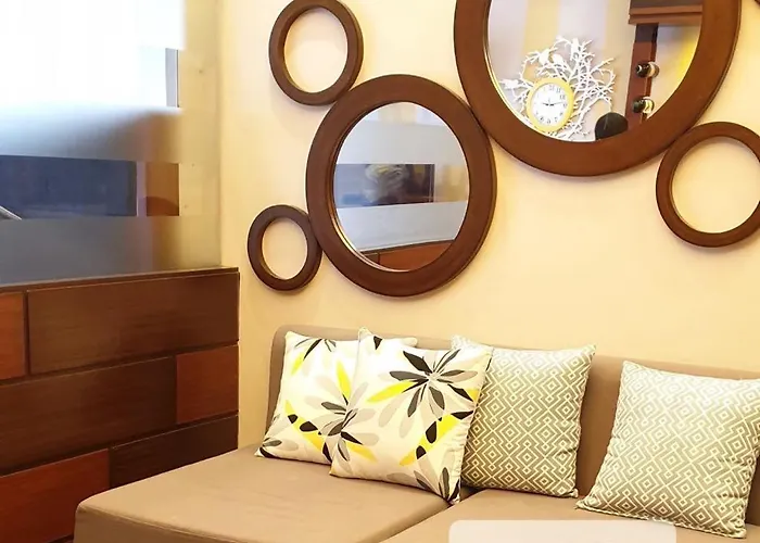 Luxurious Family Room Pico De Loro