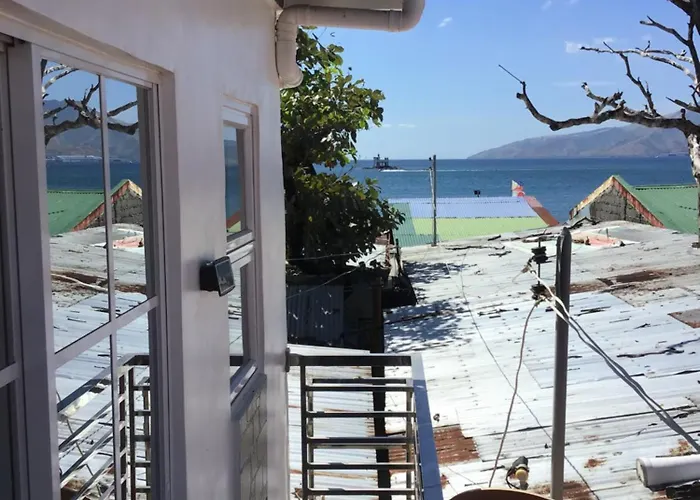 Agateahs Place Mini Beach Resort