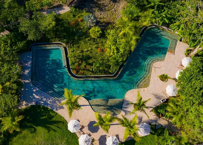Hotel Nantipa - A Tico Beach Experience