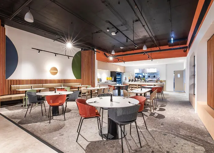 Holiday Inn Dandenong By Ihg