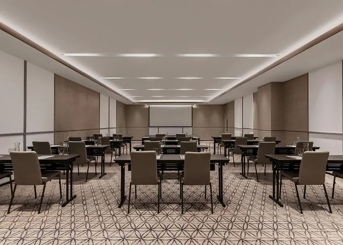 Courtyard By Marriott Phuket Town