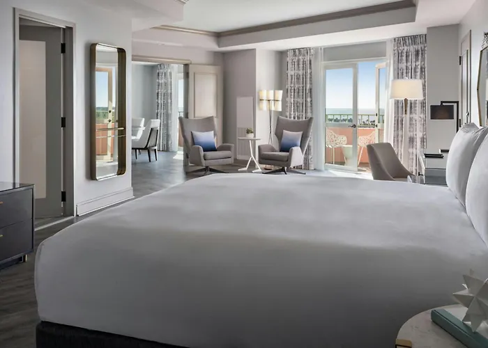 The Vinoy Resort & Golf Club, Autograph Collection