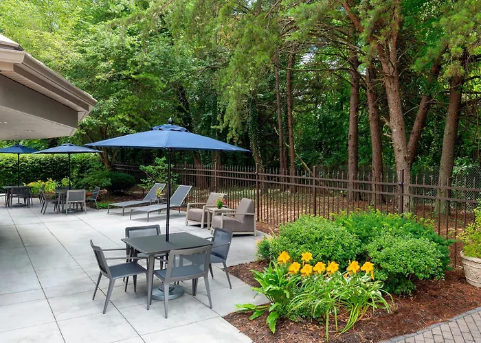 Courtyard By Marriott Asheville