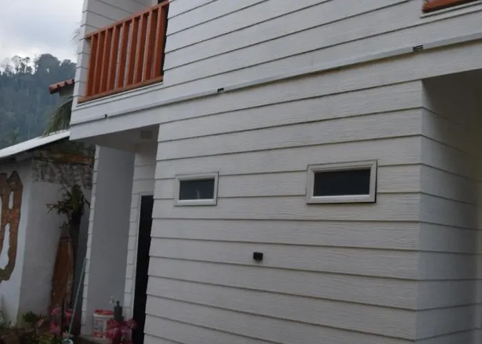 Beach Shack Loft Side Seaview