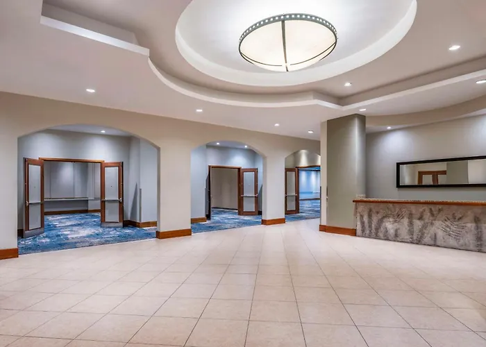 Embassy Suites By Hilton Dorado Del Mar Beach Resort