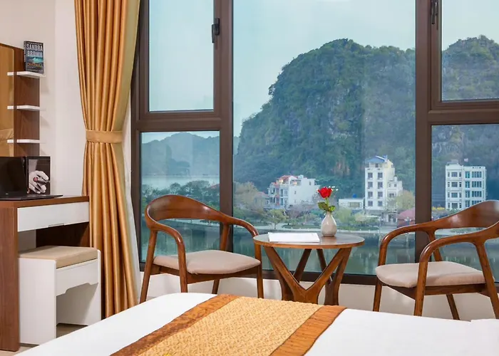 Tung Quang Hotel