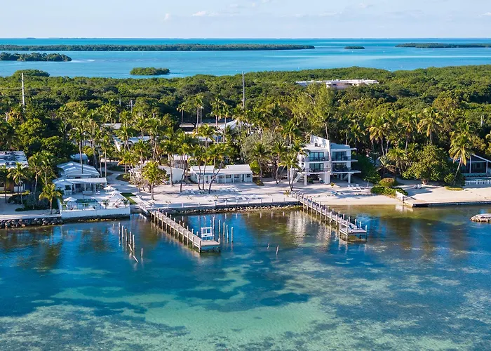 Pines & Palms Resort
