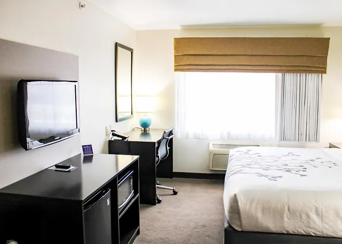 Sleep Inn & Suites Conference Center Eau Claire North