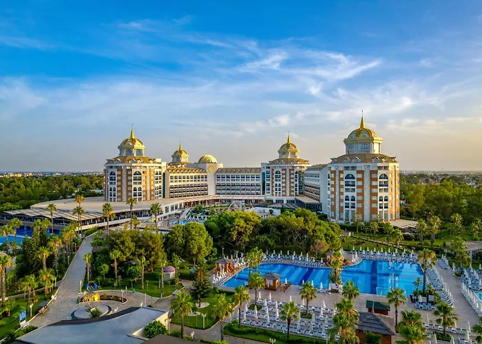 Delphin Be Grand Resort