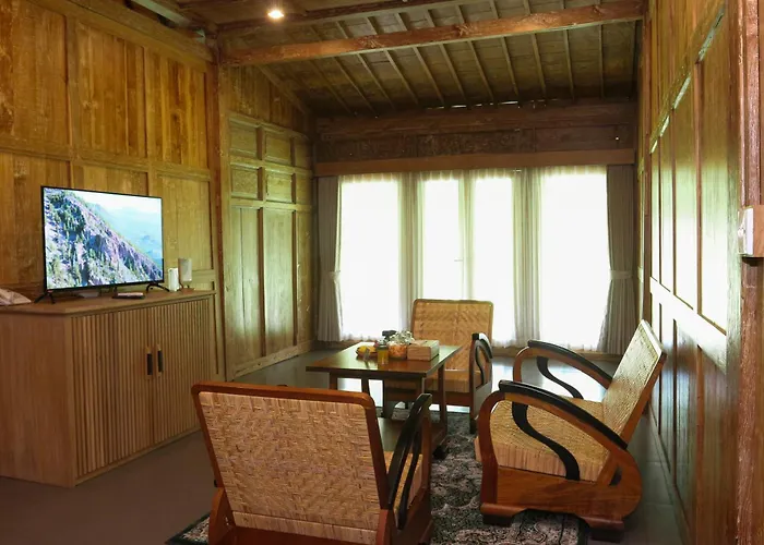 Ijen Estate Resort And Villa