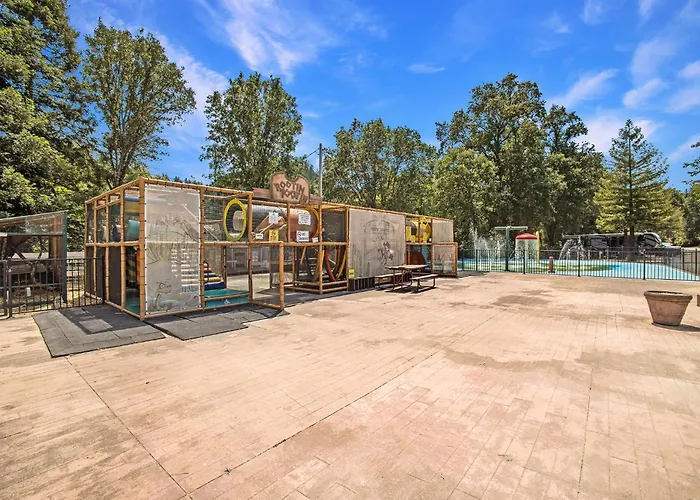 Mendocino Redwoods Rv Resort