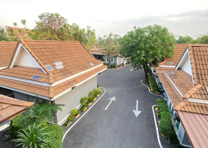 Baan Dara Resort