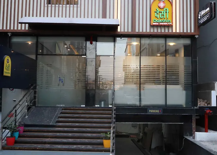 Yellow Sapphire Hotel Gachibowli