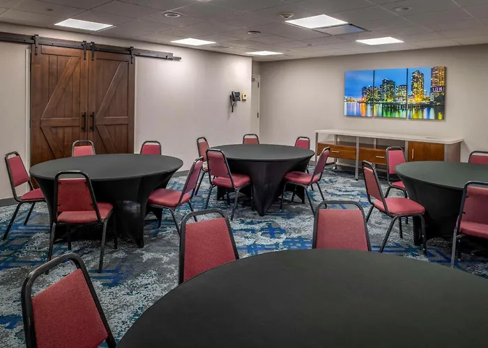 Hampton Inn Long Island/Commack