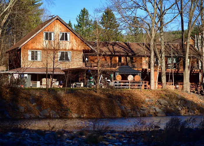 Xenia Lodge