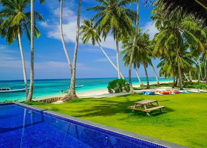 Family resorts in Mentawai Islands