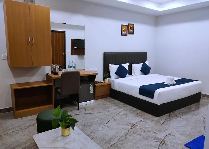 Yellow Sapphire Hotel Gachibowli