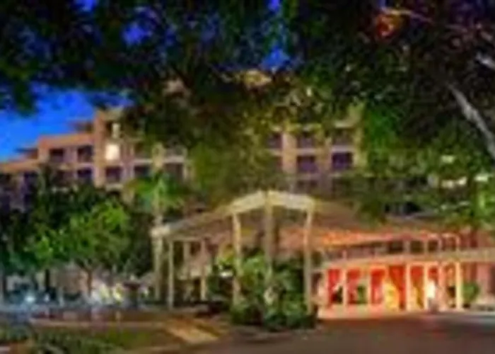 Sheraton Crescent Hotel
