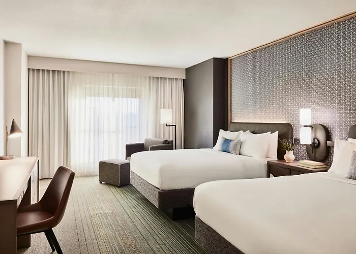 Renaissance Phoenix Glendale Hotel & Conference Center