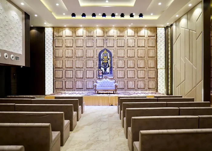 Balaji Palace Kashi - By Four Leaf Hotels
