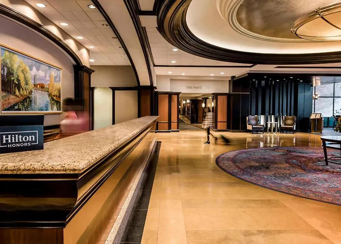 Amway Grand Plaza Hotel, Curio Collection By Hilton