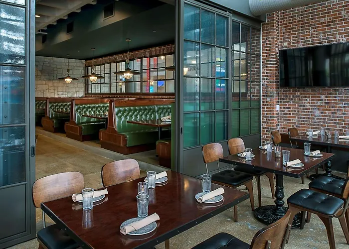 St. Louis Union Station Hotel, Curio Collection By Hilton