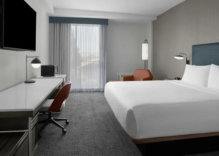 Courtyard By Marriott San Jose Airport