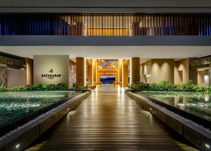 Katamaran Hotel & Resort Komodo