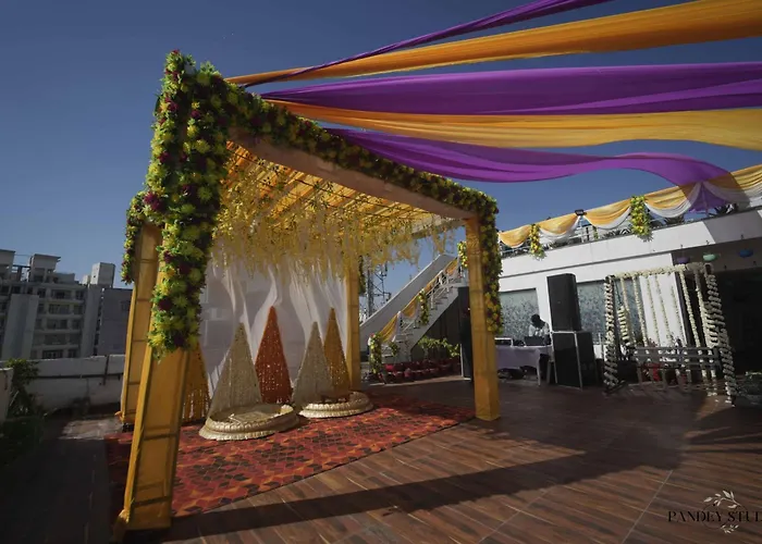 Hotel Anand Villa