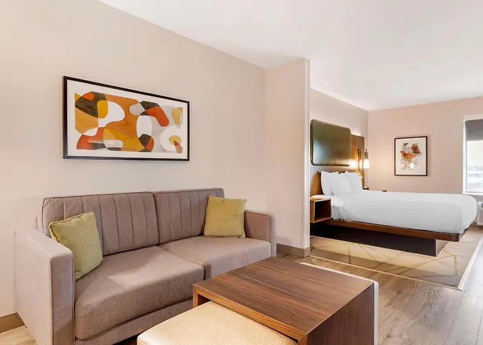 Best Western Plus Riata