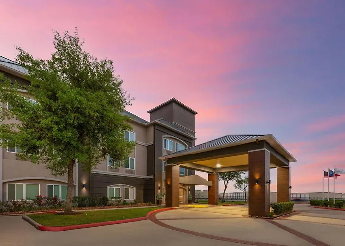 La Quinta By Wyndham Angleton