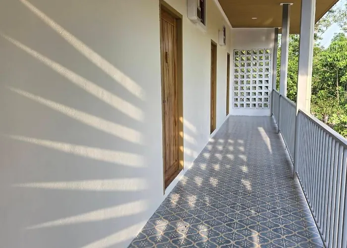 Baannai Lake View Resort
