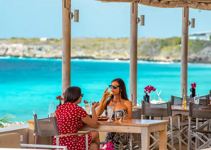 Coral Estate Luxury Resort