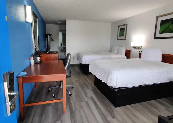 Travelodge Suites By Wyndham Macclenny I-10
