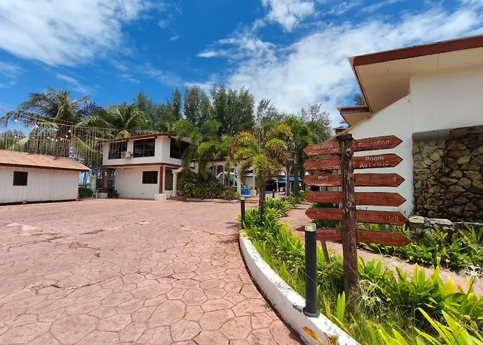 Alsafina Kijal Beach Resort & Restaurant