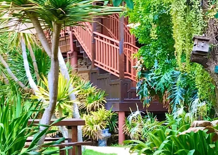 Baan Saranrom